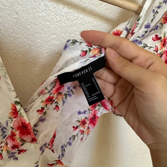 Forever 21 White Floral Wrap Tie Crop Top Blouse Ruffle Women’s Summer Spring - Picture 10 of 11